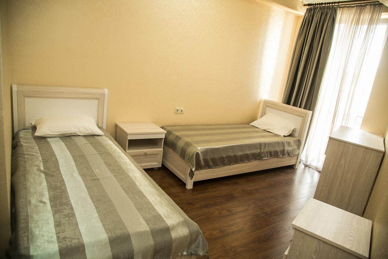 Gega Hotel Gagra Extérieur photo