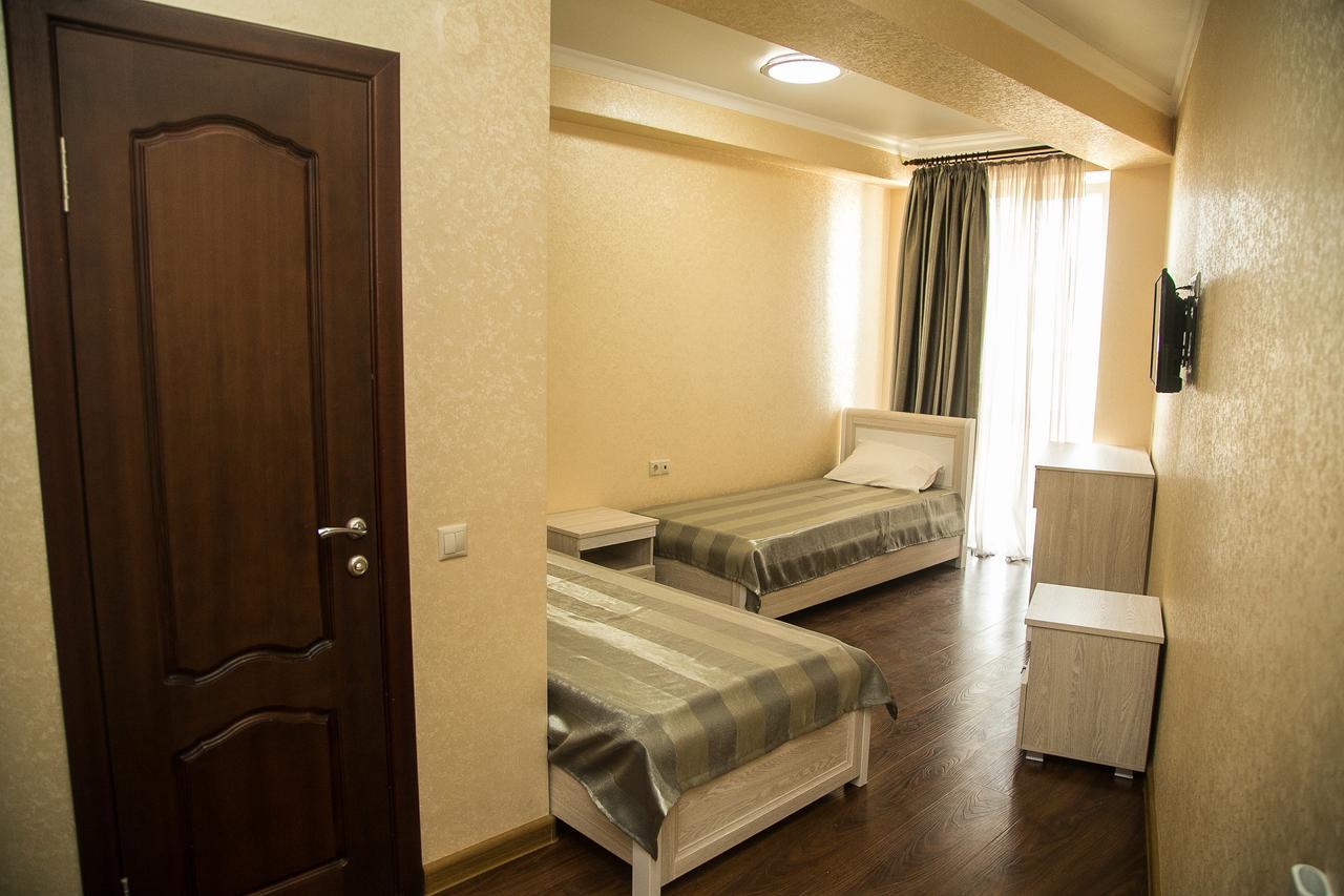 Gega Hotel Gagra Extérieur photo