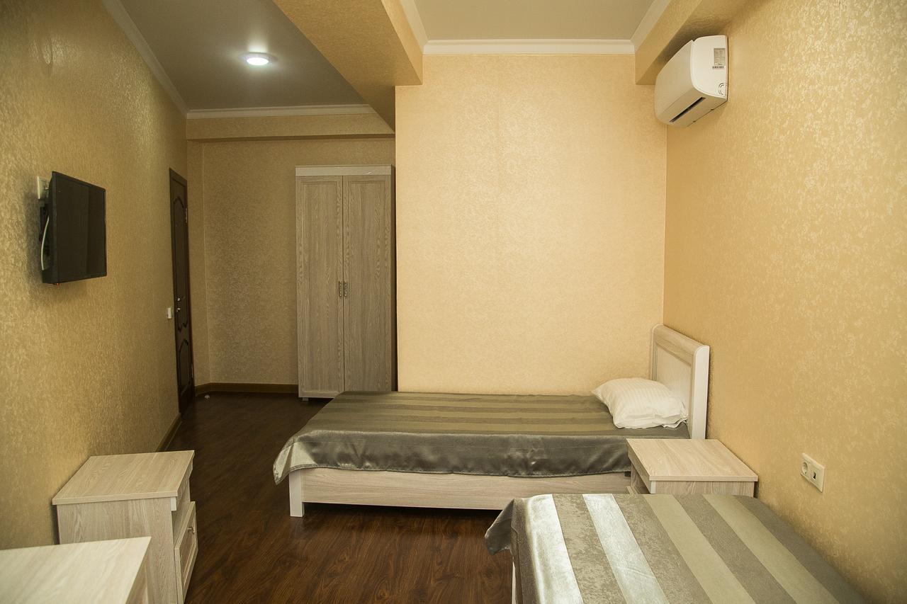 Gega Hotel Gagra Extérieur photo
