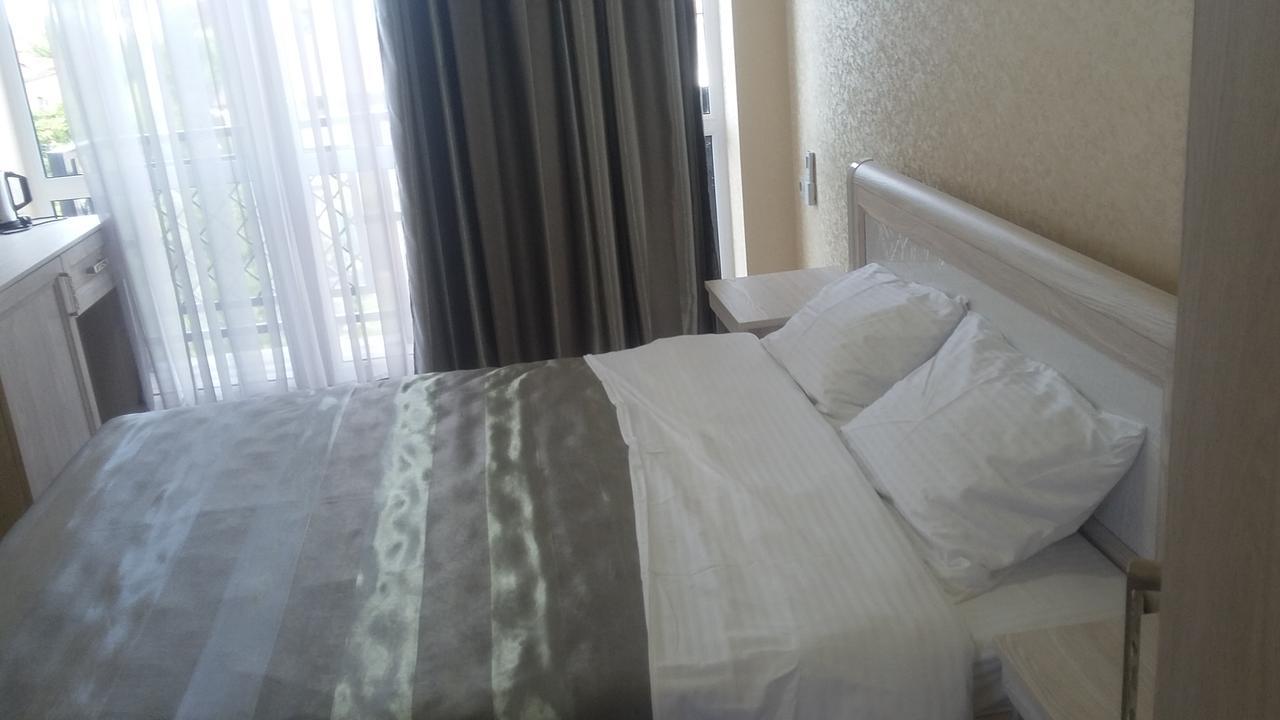 Gega Hotel Gagra Extérieur photo