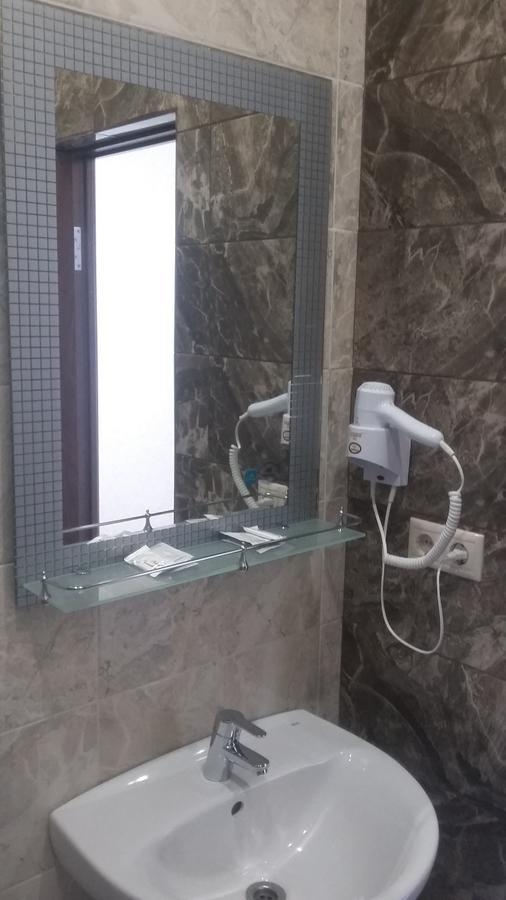 Gega Hotel Gagra Extérieur photo