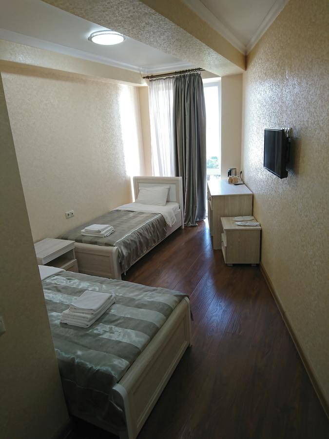 Gega Hotel Gagra Extérieur photo