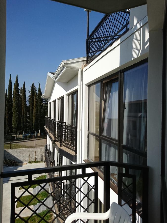 Gega Hotel Gagra Extérieur photo