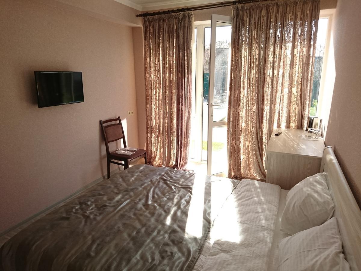 Gega Hotel Gagra Extérieur photo