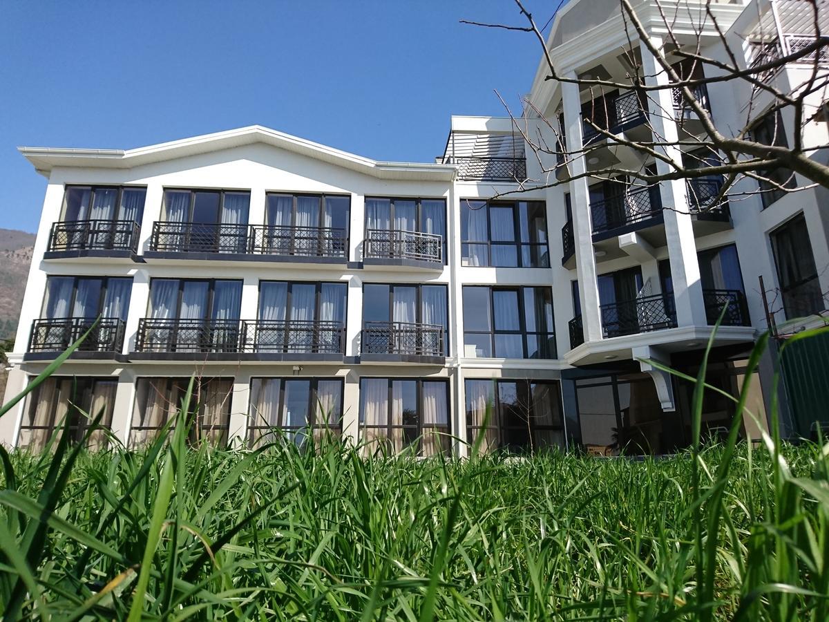 Gega Hotel Gagra Extérieur photo